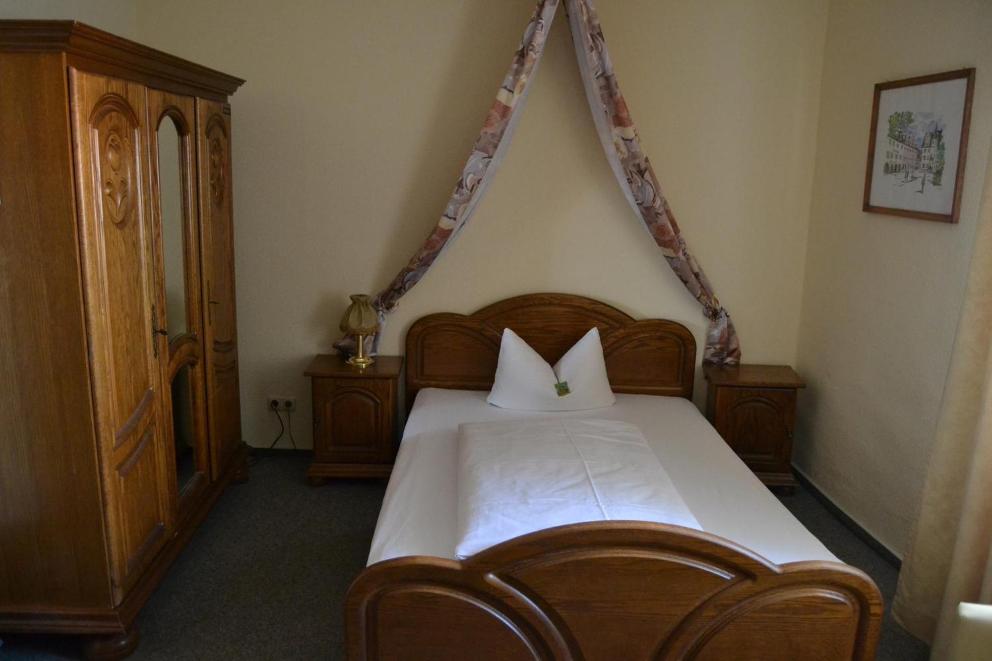 Hotel Anker Saalfeld Saale Quarto foto