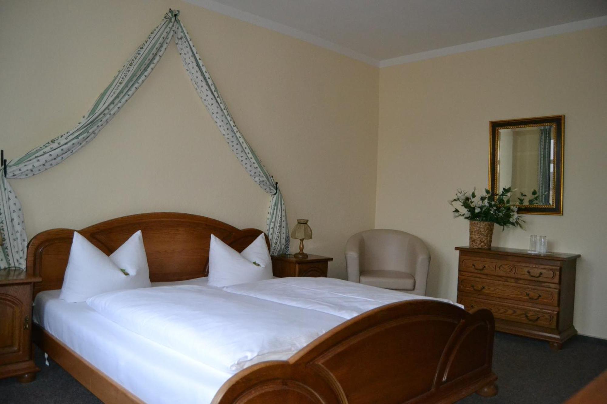 Hotel Anker Saalfeld Saale Quarto foto